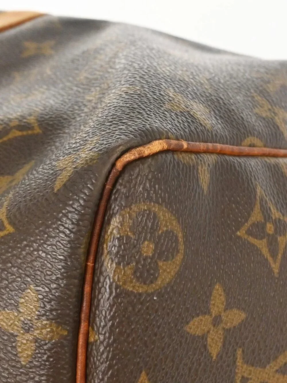 Louis Vuitton Monogram Keepall 45 Duffle Bag - Picture 4 of 15